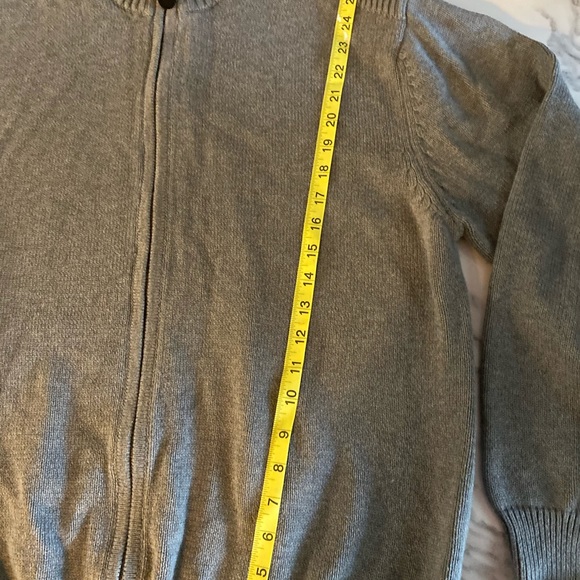 Jos A Bank men's Sweater. - Picture 10 of 13